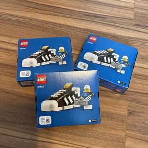 ⭐️markdown this weekend only⭐️ NEW LOT OF 3 LEGO ADIDAS ORIG SUPERSTAR 40486